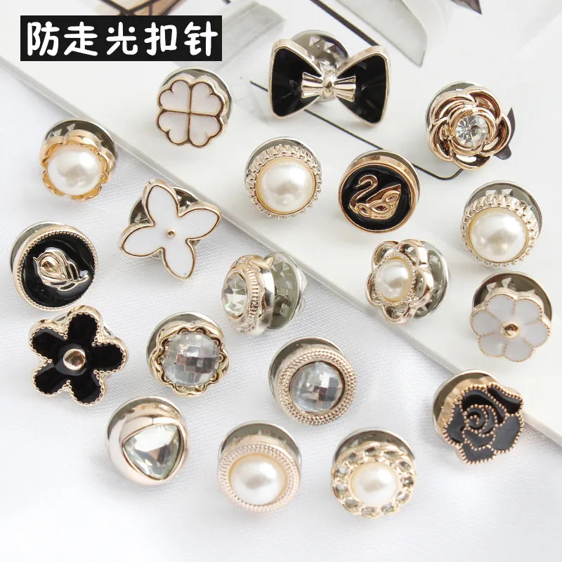 Button Hole Cutter - Lot de 10 boutons-broches perlés et