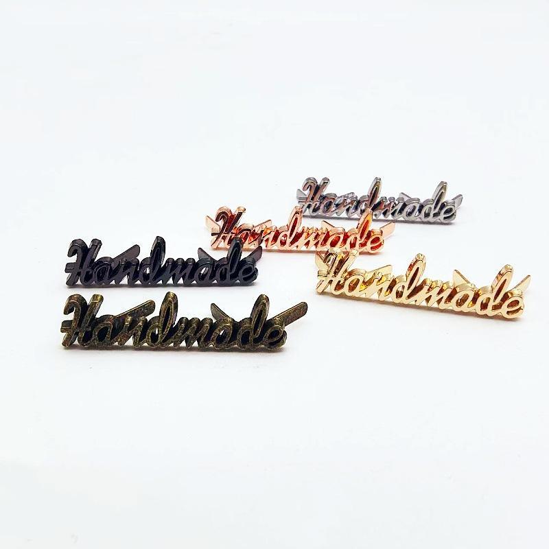 Étiquettes métalliques faites  - Sewing Labels avis et prix